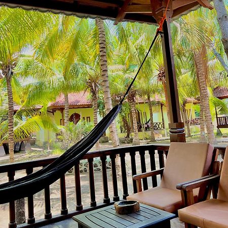 Bronze Bungalows Gili Meno Eksteriør bilde